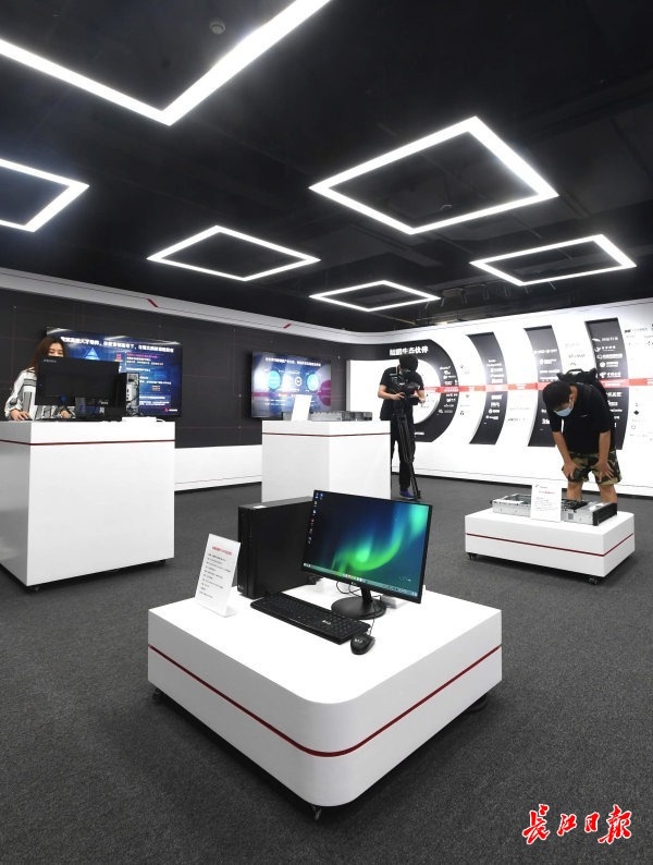 助力武漢數(shù)字經(jīng)濟(jì)發(fā)展，長(zhǎng)江鯤鵬一年接入企業(yè)三百余家